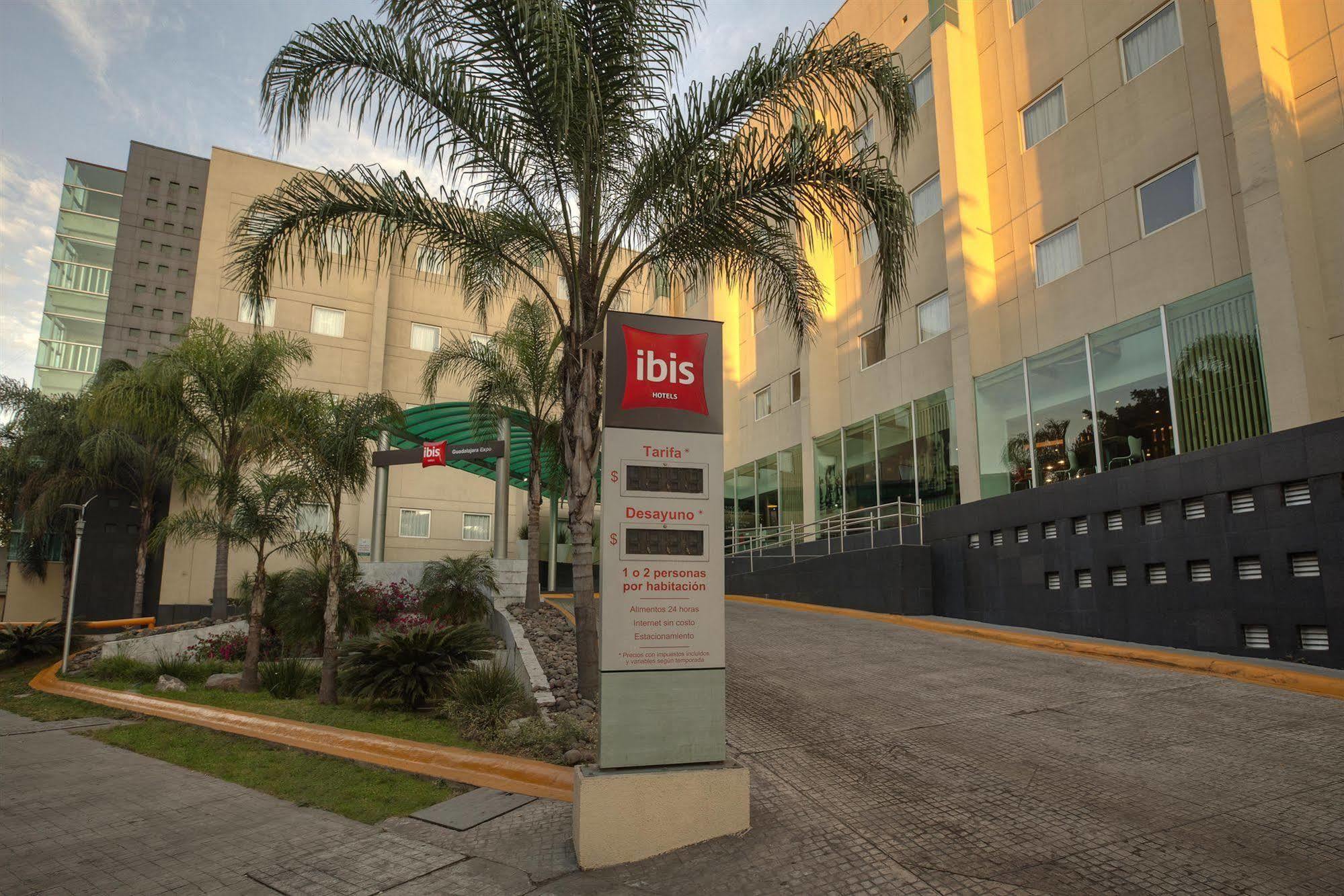 Ibis Guadalajara Expo Hotel Exterior photo