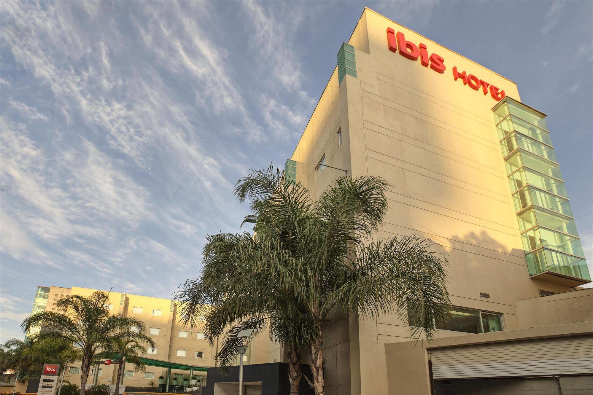 Ibis Guadalajara Expo Hotel Exterior photo